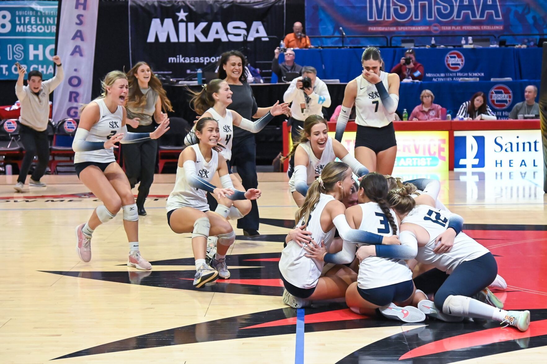 11/7/24 - Girls Volleyball - C4 Champ - St Piux X vs Jefferson City